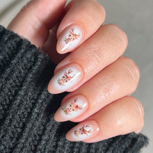 Load image into Gallery viewer, &quot;Holiday Cheer my Deer&quot; Press on Nails
